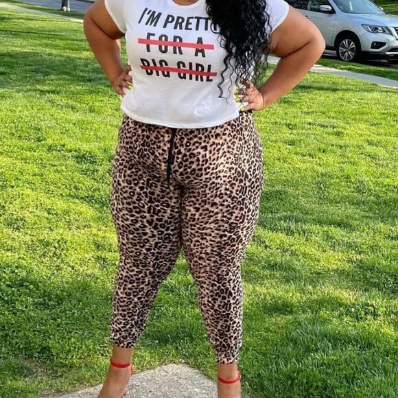 I'm Pretty. White & Red Crop Top T-Shirt size 2x - Picture 3 of 11